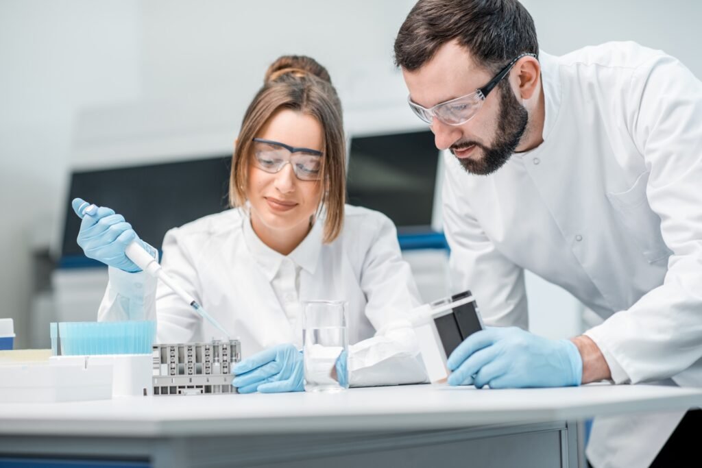 Laboratory assistants working in the medical laboratory